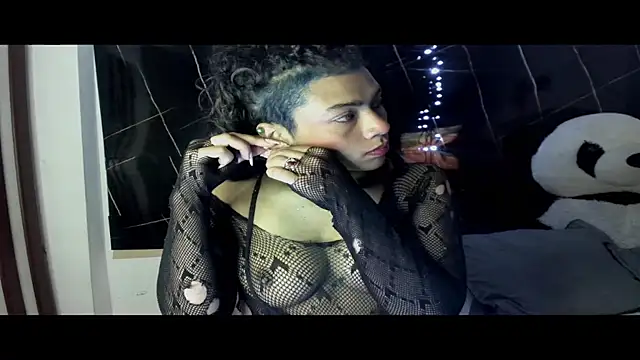 Lilithsabeth online show from February 20, 2026, 9:48 pm