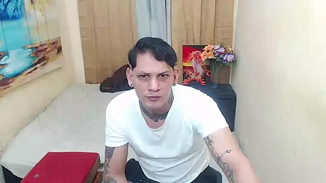 Snapshot of two_monstercock chatting on November 28, 2025, 7:05 pm two monstercock online show from November 28, 2025, 7:05 pm