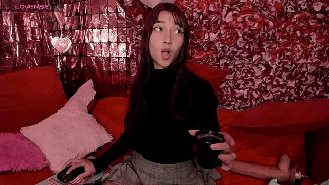  Scarlett 01 online show from March 3, 2025, 7:39 pm