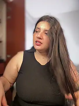 horny roomiess online show from May 28, 2026, 7:44 pm
