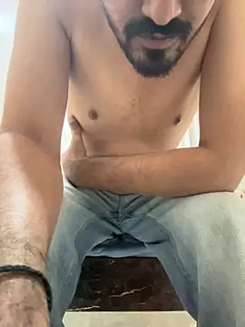 hornyguy271192 online show from December 14, 2025, 12:21 pm