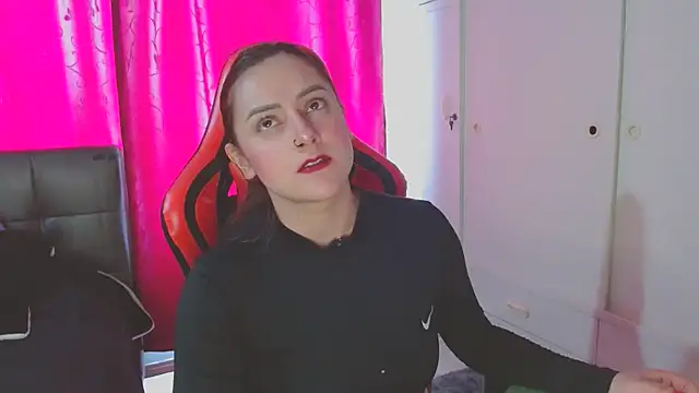 Snapshot of Noamartin_ chatting on December 12, 2024, 3:59 pm Noamartin online show from December 12, 2024, 3:59 pm