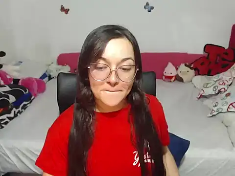 Angela 18honey online show from September 18, 2025, 1:51 am