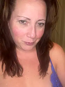 Snapshot of xsexycurvymilf chatting on December 4, 2024, 7:23 pm xsexycurvymilf online show from December 4, 2024, 7:23 pm