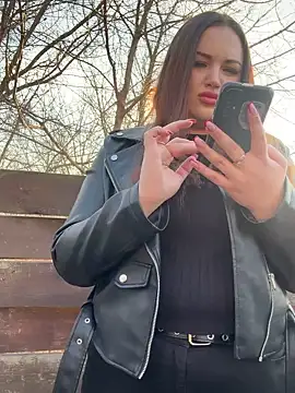 leila beayte  online show from March 7, 2025, 4:00 pm