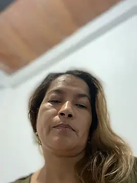 Snapshot of Jlo_69 chatting on May 13, 2026, 1:47 am Jlo 69 online show from May 13, 2026, 1:47 am