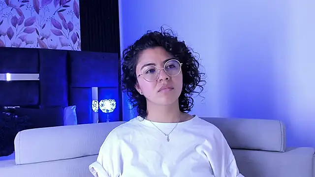 Amareto  online show from February 22, 2025, 4:40 pm