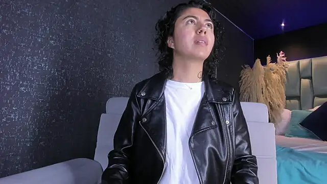 Amareto  online show from March 6, 2025, 10:09 am