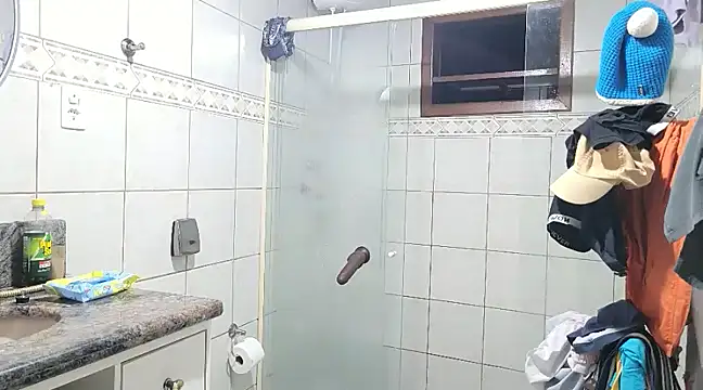 Snapshot of Luksmen chatting on December 13, 2024, 4:11 am Luksmen online show from December 13, 2024, 4:11 am