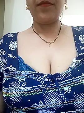 Snapshot of Hot-Shivani chatting on May 17, 2026, 7:21 pm Hot-Shivani online show from May 17, 2026, 7:21 pm