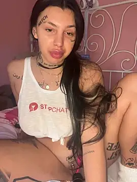 Snapshot of sexynalaa chatting on December 27, 2024, 1:39 pm sexynalaa online show from December 27, 2024, 1:39 pm
