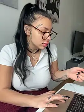 Snapshot of sexynalaa chatting on January 28, 2025, 11:06 am sexynalaa online show from January 28, 2025, 11:06 am