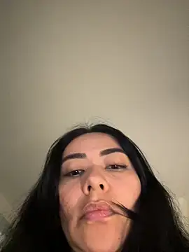 PetitLumiere online show from January 12, 2026, 1:11 am