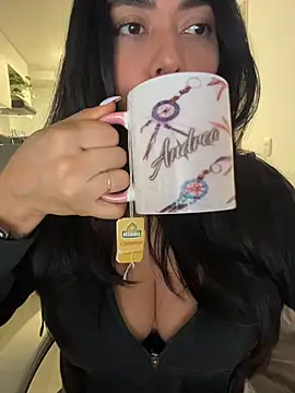 PetitLumiere online show from March 9, 2026, 4:05 am