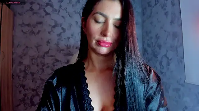 Snapshot of temptation_sweet chatting on March 7, 2025, 1:31 am temptation sweet online show from March 7, 2025, 1:31 am