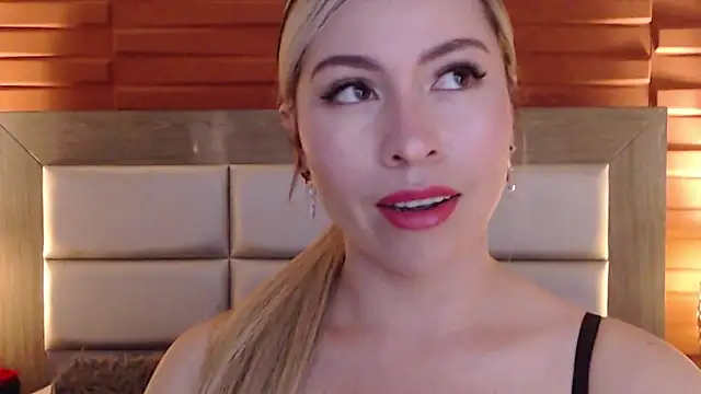 Ammy Castro online show from February 7, 2025, 7:49 pm