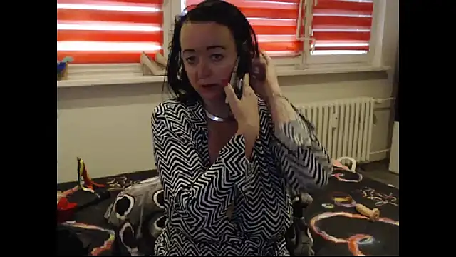 Snapshot of Alexie33 chatting on February 11, 2026, 8:41 am Alexie33 online show from February 11, 2026, 8:41 am