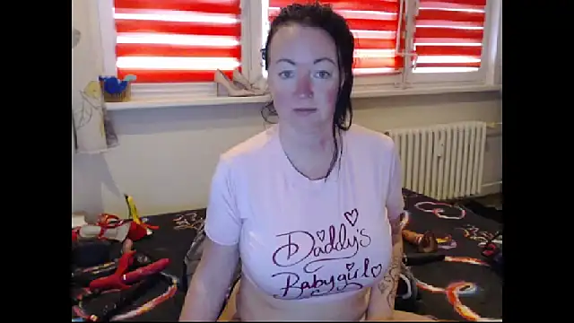 Snapshot of Alexie33 chatting on February 15, 2026, 2:14 pm Alexie33 online show from February 15, 2026, 2:14 pm
