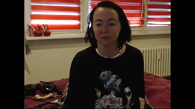 Snapshot of Alexie33 chatting on March 19, 2026, 7:56 am Alexie33 online show from March 19, 2026, 7:56 am