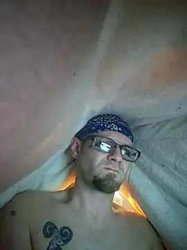 Herwish online show from December 16, 2025, 4:17 am