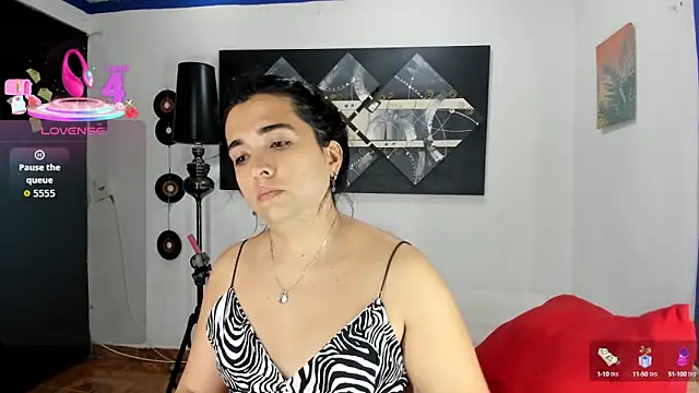 SARAMISHA online show from September 8, 2025, 10:31 pm