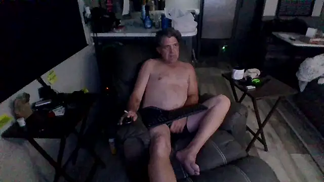 lateniter online show from April 7, 2026, 10:26 am