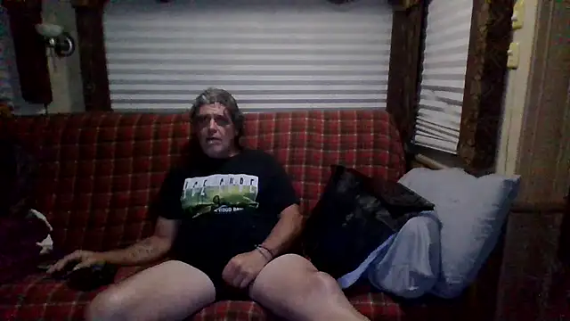 Snapshot of lateniter chatting on May 17, 2026, 4:10 am lateniter online show from May 17, 2026, 4:10 am