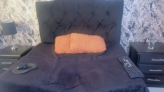 Agata-Moon online show from March 25, 2026, 4:24 pm