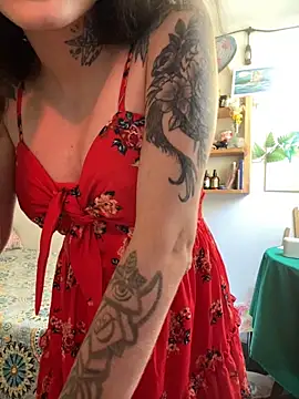 LiliJones  online show from February 4, 2026, 3:18 pm