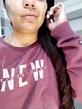 Luna Dumont online show from September 11, 2025, 10:26 am