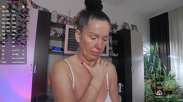 SheilaRyan online show from March 3, 2026, 5:02 am