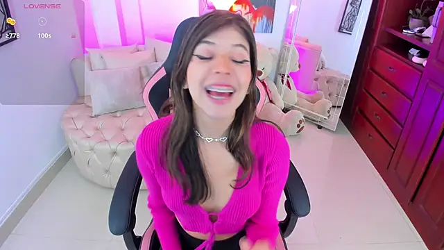 NATAASHA    online show from February 7, 2025, 3:23 am