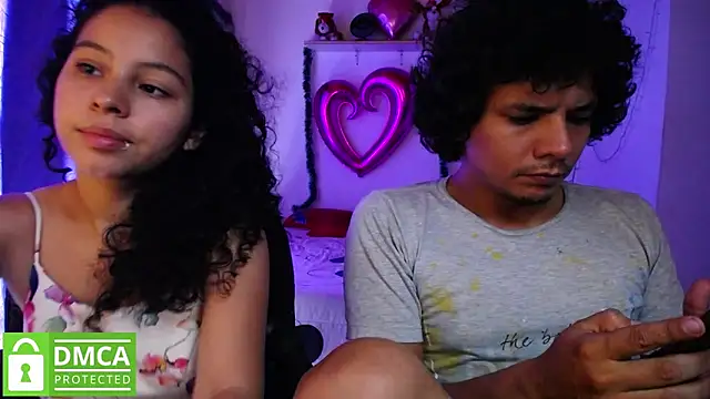 Snapshot of Mr_MrsCurie chatting on December 23, 2024, 7:09 pm Mr MrsCurie online show from December 23, 2024, 7:09 pm