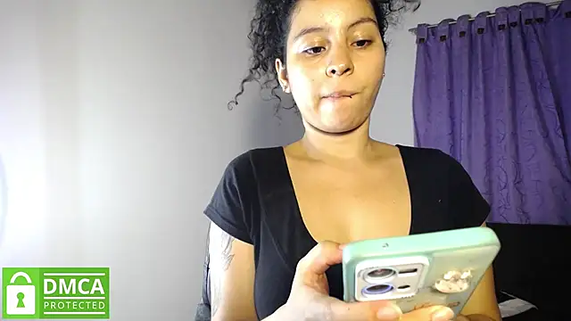 Snapshot of Mr_MrsCurie chatting on October 10, 2025, 10:42 pm Mr MrsCurie online show from October 10, 2025, 10:42 pm