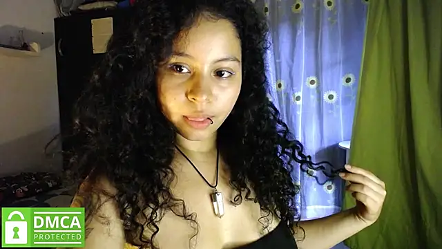 Snapshot of Mr_MrsCurie chatting on April 11, 2026, 10:36 pm Mr MrsCurie online show from April 11, 2026, 10:36 pm