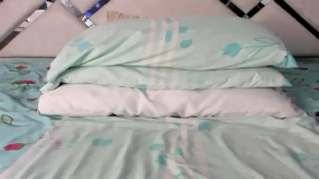 Snapshot of maybelline69 chatting on April 6, 2026, 7:37 pm maybelline69 online show from April 6, 2026, 7:37 pm