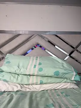 Snapshot of maybelline69 chatting on April 14, 2026, 4:02 pm maybelline69 online show from April 14, 2026, 4:02 pm