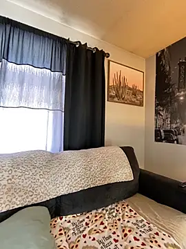 SidneyRaee online show from January 14, 2025, 5:12 pm