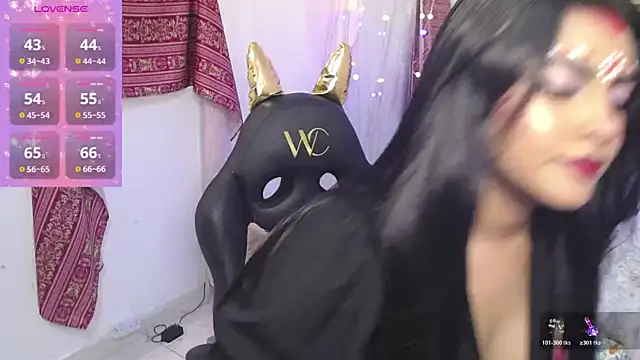 lakshmiraniii online show from November 14, 2025, 7:56 pm