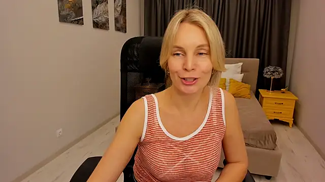 Sinty Devis online show from March 2, 2025, 6:08 pm