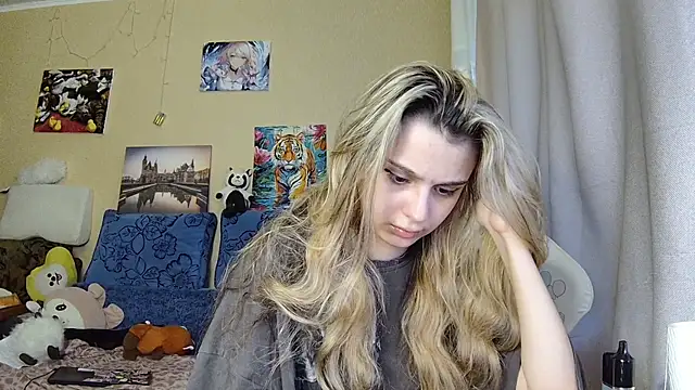 Snapshot of Bunnykiss69 chatting on July 21, 2026, 4:42 pm Bunnykiss69 online show from July 21, 2026, 4:42 pm