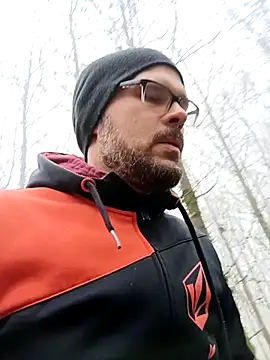 JCF1987 online show from November 28, 2025, 1:14 pm