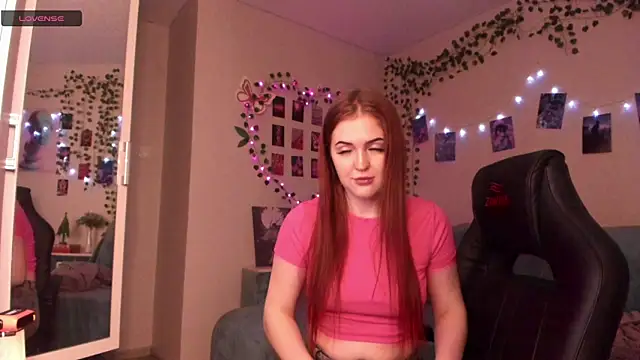 Snapshot of ViolaIntelligent chatting on January 20, 2025, 9:43 pm ViolaIntelligent online show from January 20, 2025, 9:43 pm