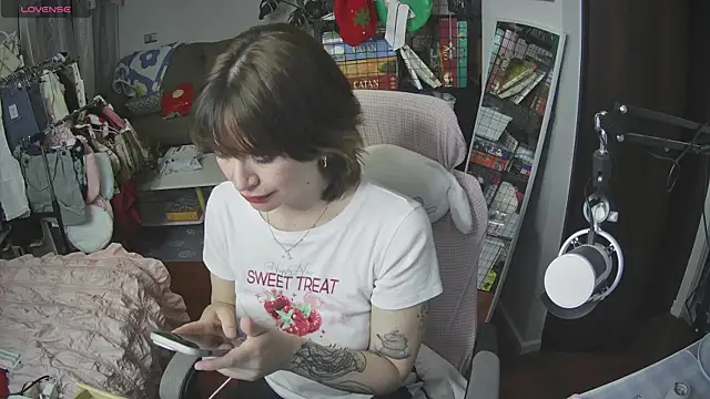 angelic sg online show from February 14, 2025, 12:09 am