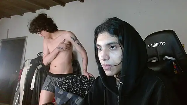 Snapshot of angelitofemboy chatting on March 21, 2025, 6:27 am angelitofemboy online show from March 21, 2025, 6:27 am