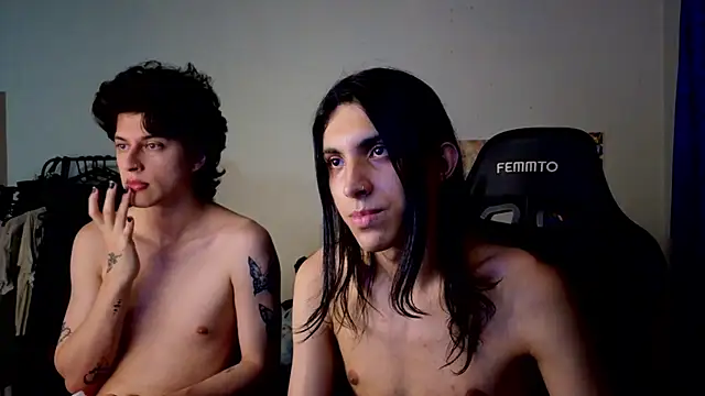 Snapshot of angelitofemboy chatting on November 4, 2025, 3:16 am angelitofemboy online show from November 4, 2025, 3:16 am