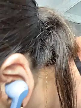 Snapshot of ImAlicee chatting on December 21, 2024, 1:58 am ImAlicee online show from December 21, 2024, 1:58 am