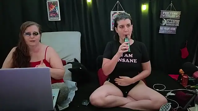 Sexy Mama-69 online show from November 25, 2025, 5:35 pm