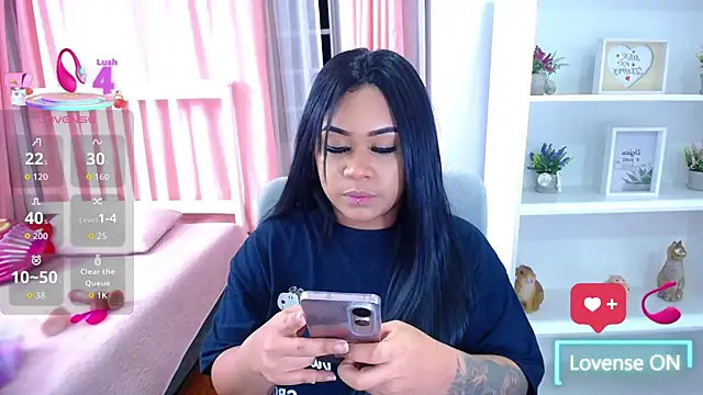 Nahom1  online show from September 30, 2025, 2:49 am