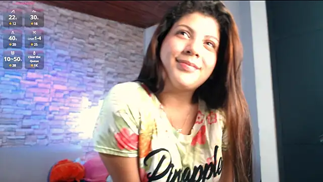 Snapshot of Luci_Amore chatting on January 8, 2025, 6:20 am Luci Amore online show from January 8, 2025, 6:20 am